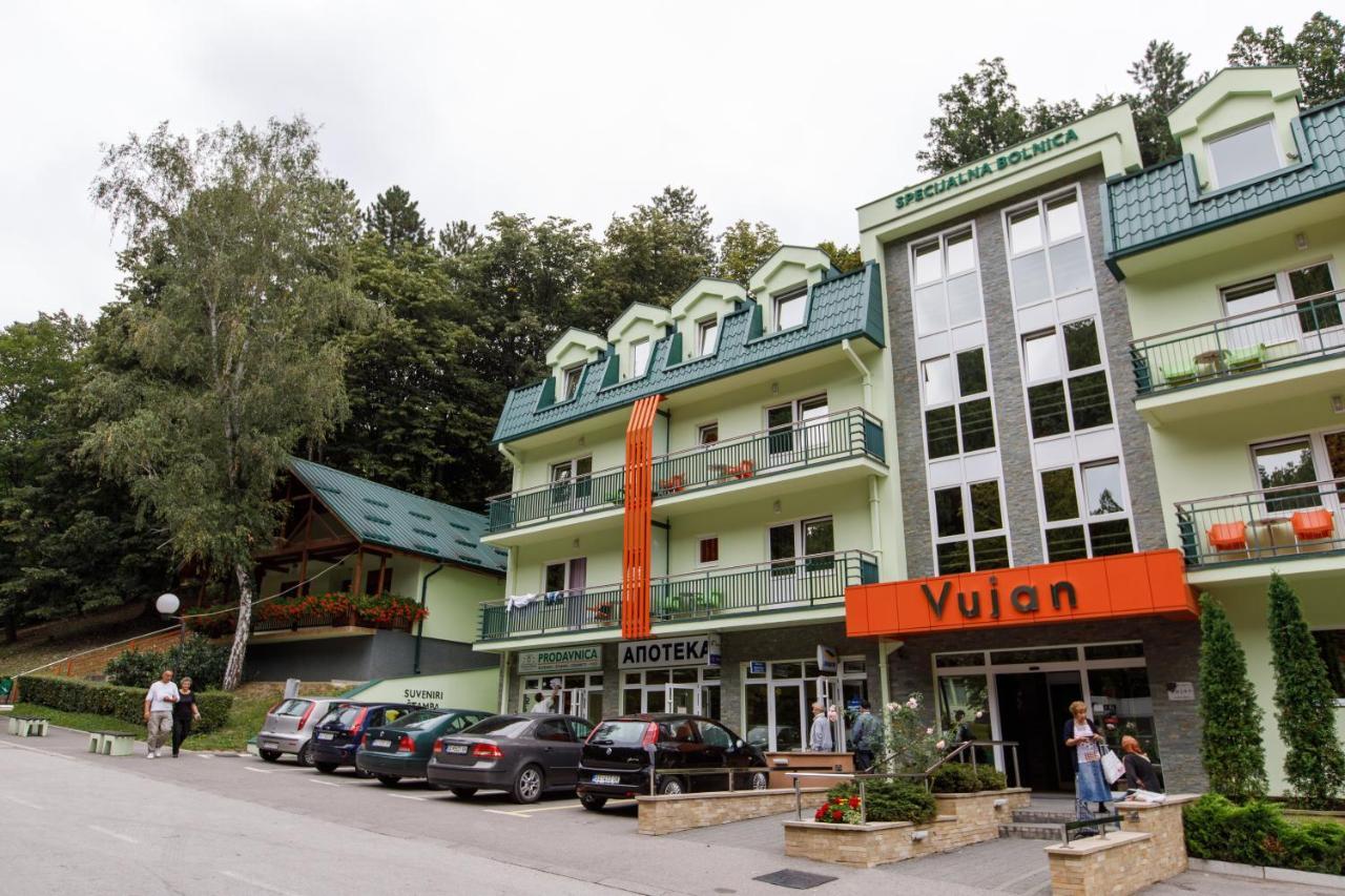 Čačak Clinic For Rehabilitation Vujan酒店 外观 照片